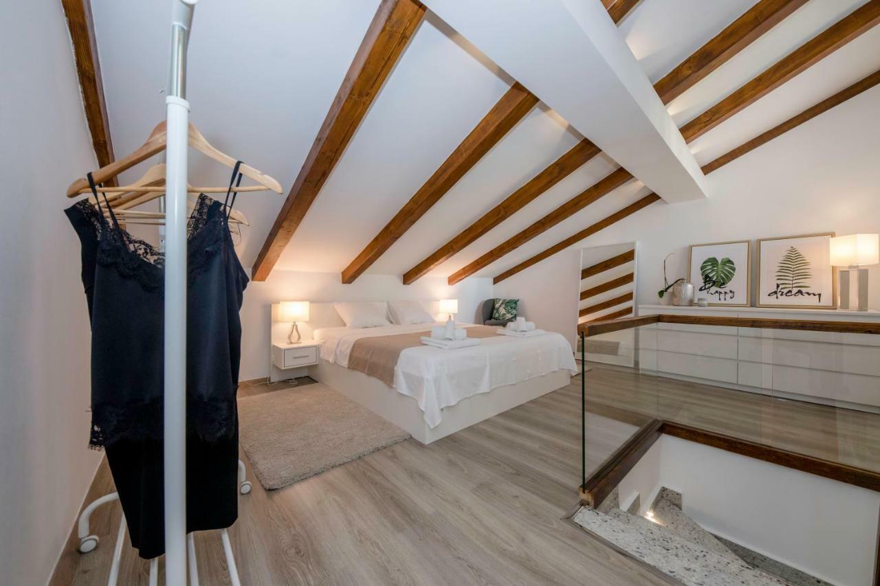 Villa Bella Banjol Exteriér fotografie