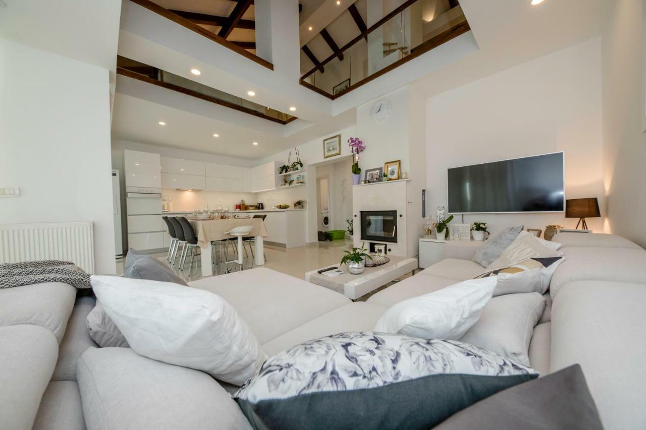 Villa Bella Banjol Exteriér fotografie