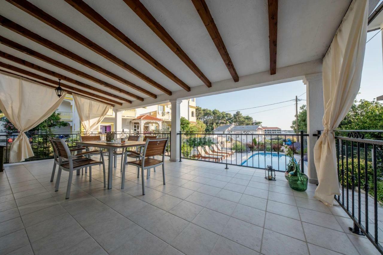 Villa Bella Banjol Exteriér fotografie